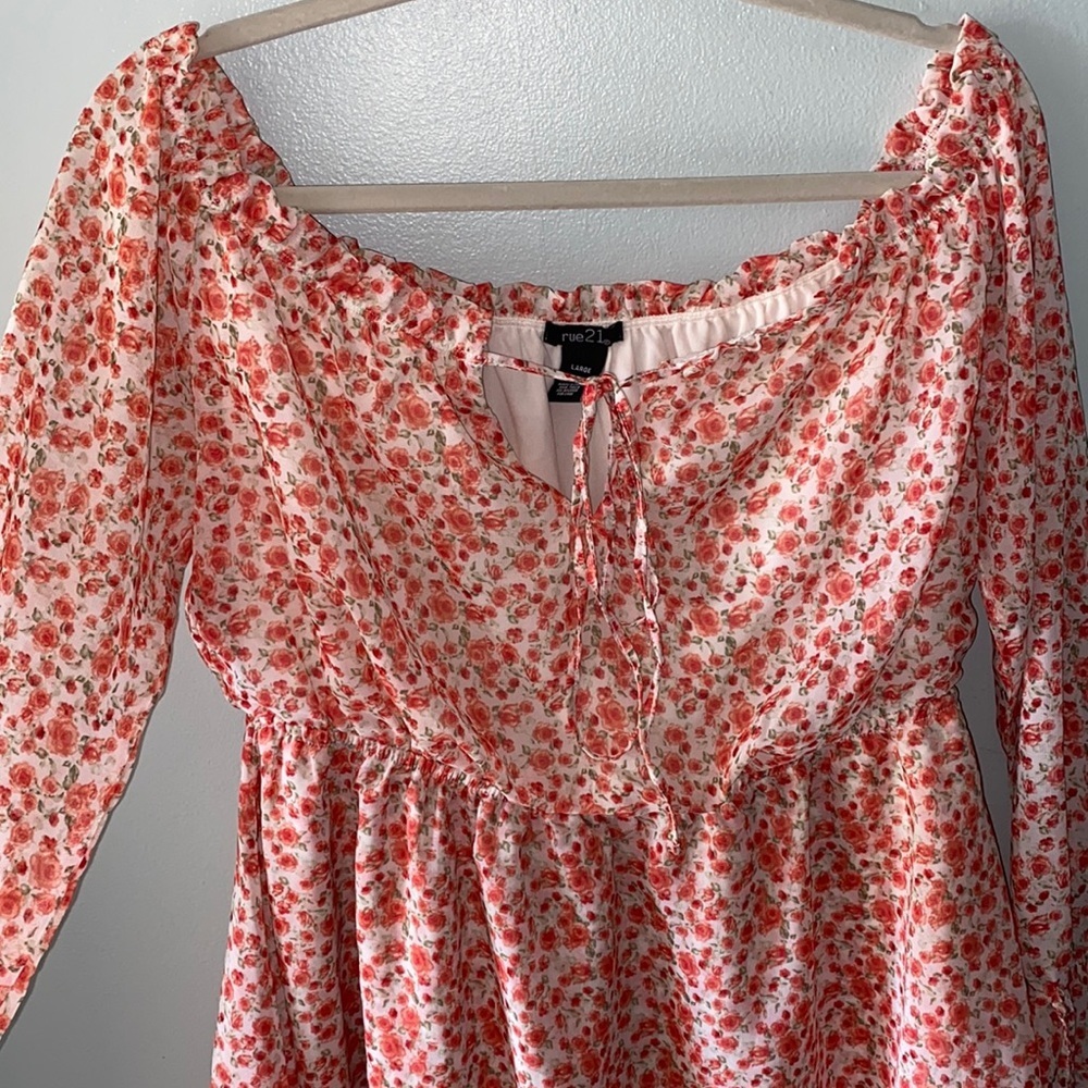 Floral Off The Shoulder Dress. Size L - Picture 4 of 5